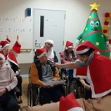 『メリークリスマス&ハッピーニューイヤー/薔薇の樹苑ホーム4階』の画像