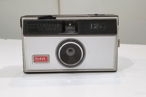 Extinct Media Museum Tokyo - 126 Film Camera：126フィルムカメラ