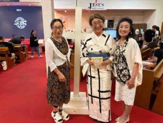 破れ格子の浴衣を初下ろし