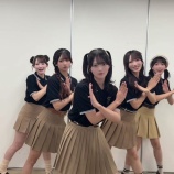 『[≒JOY] ニアジョイちゃん「 凹んでてもダメダメダメ 」』の画像