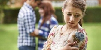 【早く帰ってきて！】夢で旦那が他の人の所に行っちゃう夢を見た。しかも先週にも見た。旦那の顔が見えるまで笑えない…