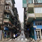 コイワカメラの「世界の路地裏で（または女たち）」