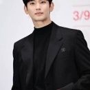 韓国　キム・スヒョン始動なんですかね　(^_^メ)