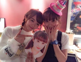 高橋愛のお誕生日パーティーにAKB峯岸みなみが参加