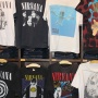 「今の子ってバンド知らなくてもバンドT着るやんな？ せや！！」 ⇒ とんでもねぇ発想のTシャツを販売ｗｗｗｗｗｗ