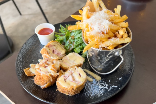 おまる部長はシンガポール生活中です シンガポールカフェ