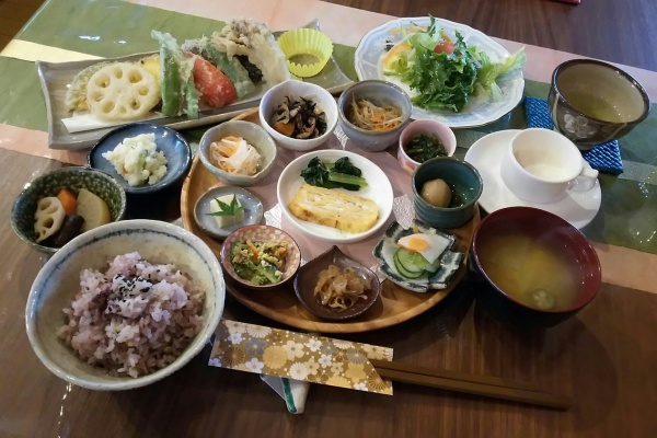 大食いグルメなランチ 17