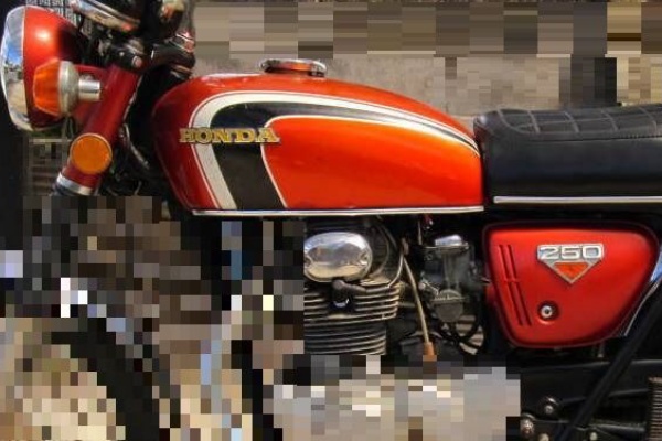 Cb250セニア カラーリング３タイプ ブルーが好み クラシックチェッカーの緑ヶ丘ベース