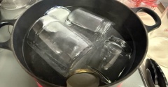 次の仕込みに向け保存容器の煮沸消毒！