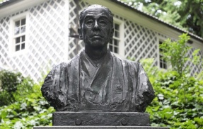 国公立大学の学費を値上げしろと主張する慶應義塾塾長←ボンボンは黙ってろとヘイト爆発大炎上中