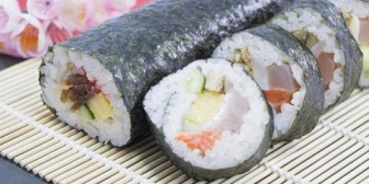 40年近く恵方巻きとは無縁で生きてきたが、嫁実家の恵方巻きに付き合わされる日がやってきた…