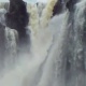 動画その５　滝壺へ