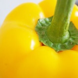 『パプリカの皮むき、一番楽で時短な方法はこれ！』の画像