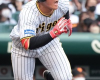 阪神・前川を金本知憲氏が絶賛！「振る力」はゴジラほうふつ　初対面から1年、驚きの連続