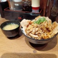 エスターバニーポップアップストア＆情熱のすためしどんどん「肉めし＆排骨合い盛り丼」