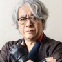 【朗報】読書家として有名な作家・京極夏彦さん「本は買うだけでいい。いいと思った本を手元に置いておくだけで人生は豊かになる」