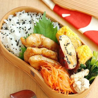 鶏の梅照り焼き弁当【意外と頑丈】