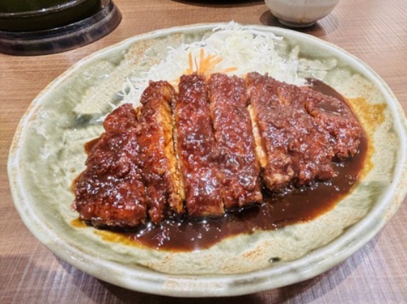 「味噌カツ」ってカツの中でも最上位に位置してるよな