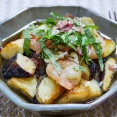 茄子とむき海老の薬味たっぷり揚げ焼きだし