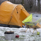 【速報】俺氏、庭で野宿にチャレンジ