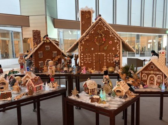 お菓子のクリスマスデコレーション