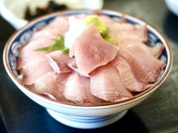 今年はブリか！？カニか！？熱戦に期待！『第3回ブリカニ総選挙』開催！投票期間11月22日～12月7日。