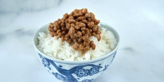 【愚痴】一人で納豆ごはん食べたら女捨ててるのか？