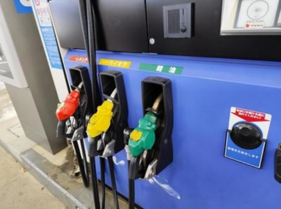 ガソリン来月から値下げへ 11月3日から補助金を2週間毎に5円ずつ最大15円まで増額 自維公が方針