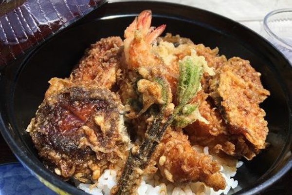 あっちこっち ここdeランチ 三瓶山 あっちこっち ここdeランチ 三瓶山