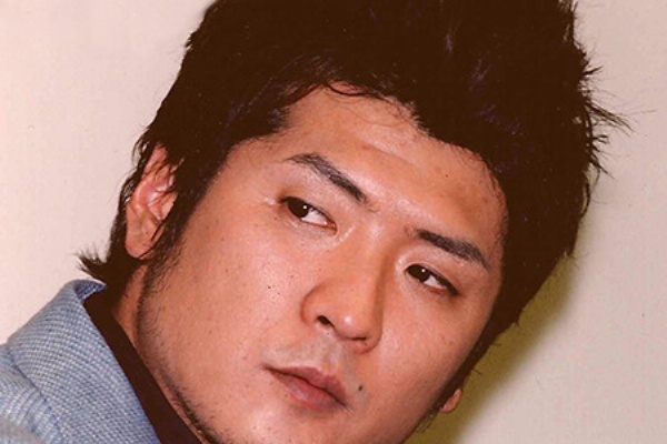 吉川晃司の白髪ヘアーがかっこいいww ととろ暇速報