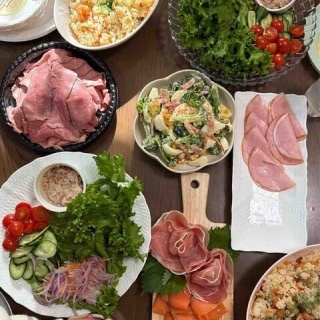 保育園で働いていた管理栄養士藤原朋未がお届けする「ママ楽ごはん」