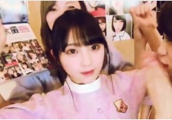 ん？まいやんと与田ちゃん、いつ頃からこんな仲良しになったの？？？ 仲良し動画がコチラ！