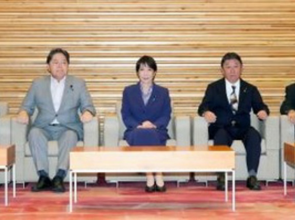 女性皇族、住民票記載は名のみ　関連政令を改正・皇居三の丸尚蔵館　１１月オープン　カフェも