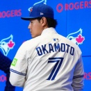 【動画】ブルージェイズ岡本和真さん、完全に「守備の人」になってしまうｗｗｗｗｗｗｗｗｗｗ