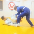 明日、25日(木)は振替休館です