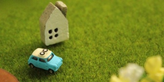 【家を建てる予定】駐車場を南側から侵入で南東玄関にするのか、北側から侵入で北東か北西玄関にするのか悩む…