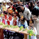 #4892 あめの下のがるる人のなければや着てし濡れ衣干るよしもなき