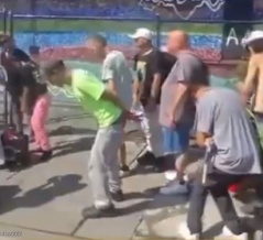 「この街角は悪夢そのもの…」アメリカの薬物問題の深刻さに震える