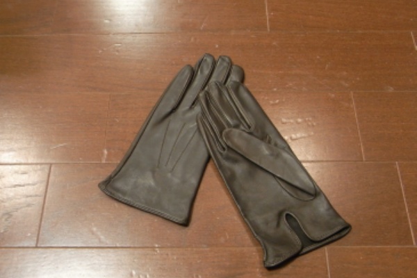 皮手袋 新宿伊勢丹にて メンズ レディース オーダースーツ東京コンシェルジュ