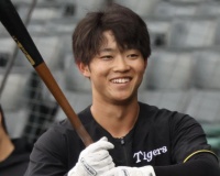 中川勇斗(172cm75kg)←小柄だからピッチャーに与える威圧感がないんよな