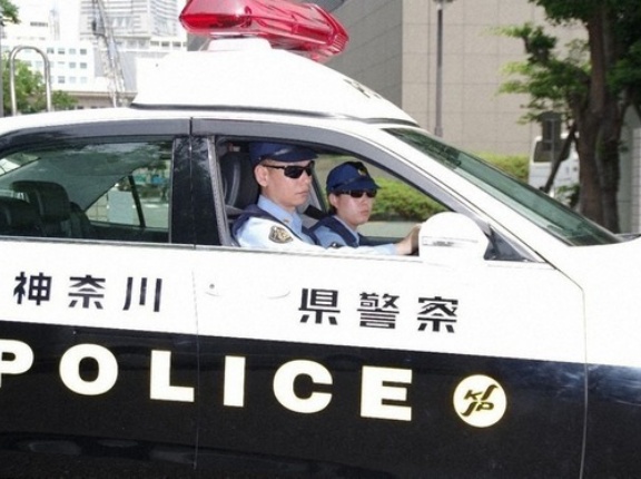 【悲報】警察官がヤクザと繋がっていたとして停職６ヶ月ｗｗｗｗｗｗｗｗｗｗｗ
