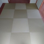 鶴岡畳産業ブログ-最強猫!?バーニーと遊ぼ-