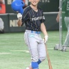 【朗報】東京ドームに西武ウグイス嬢がサプライズ登場　引退する杉谷に最後のいじり
