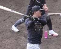 ファン『前川、相変わらず肩弱すぎて草』