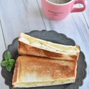 甘じょっばさがクセになる！「さつまいもとりんごのフライパンホットサンド」