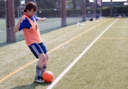 【朗報】伊藤かりん、とうとうサッカー仕事までGETする有能ぶりを発揮ｗｗｗｗｗ