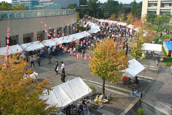 明薬祭 明治薬科大学の学園祭 で献血 毎日がレビュー