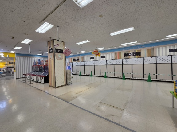 愛するイトーヨーカドー国領店のおもちゃ売り場に変化が！改装中か？それとも？？？