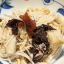 報道を捻じ曲げる？＆豚肉とモヤシのカレー煮