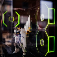 PC内にνガンダム